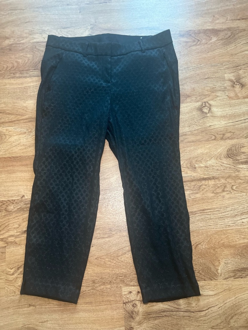 Lane Bryant Black Patterned The 4-Season Mid Rise Ankle Pants. Size 18P